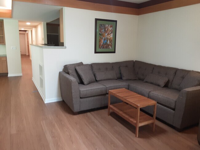 Building Photo - 3501 Strawberry Loop