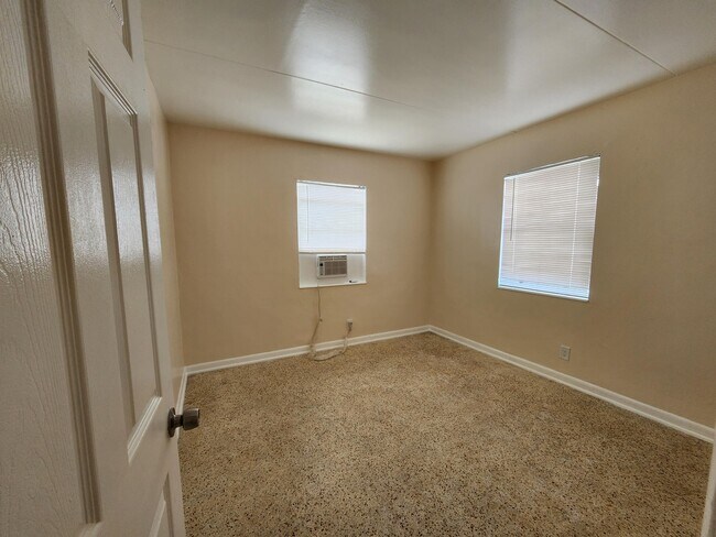 Building Photo - 1025 13th St