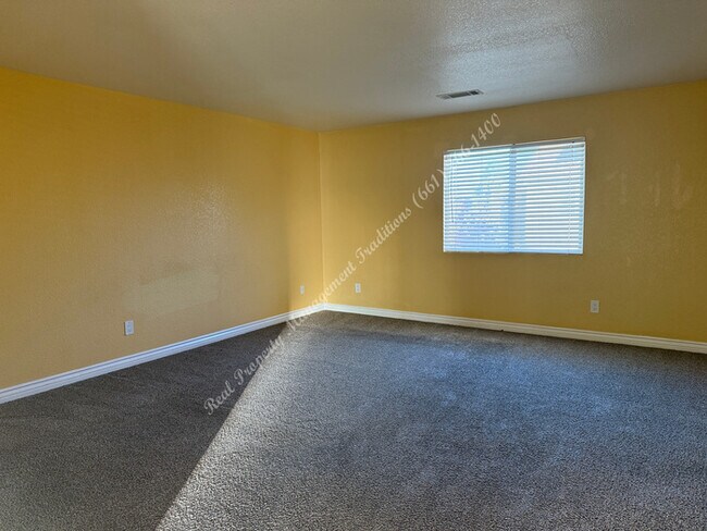 Building Photo - New Year Special! 50% Off First Month's Rent!