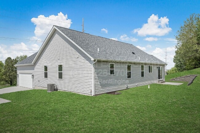 Building Photo - 3038 Boschertown Rd