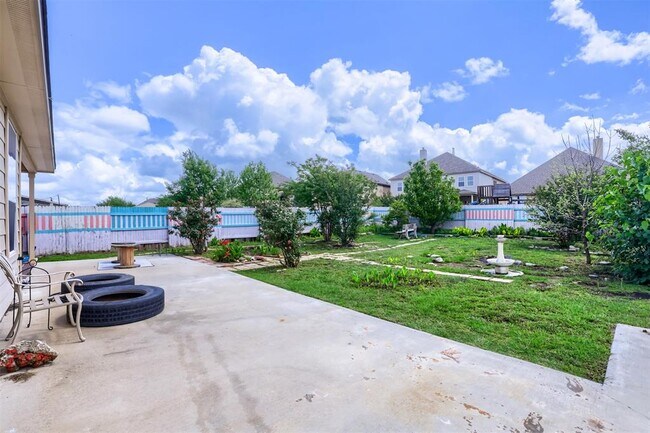 Building Photo - 20417 Shellduck Dr