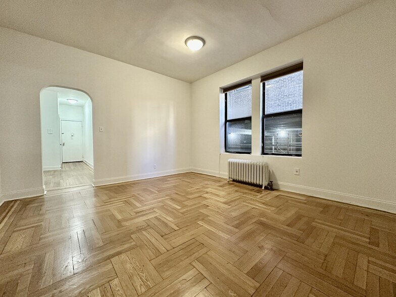 Building Photo - 664 W 163rd St