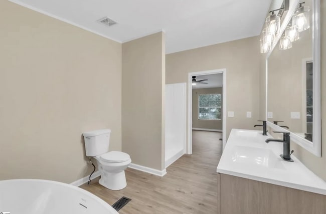 Building Photo - 116 Pine Log Ford Rd