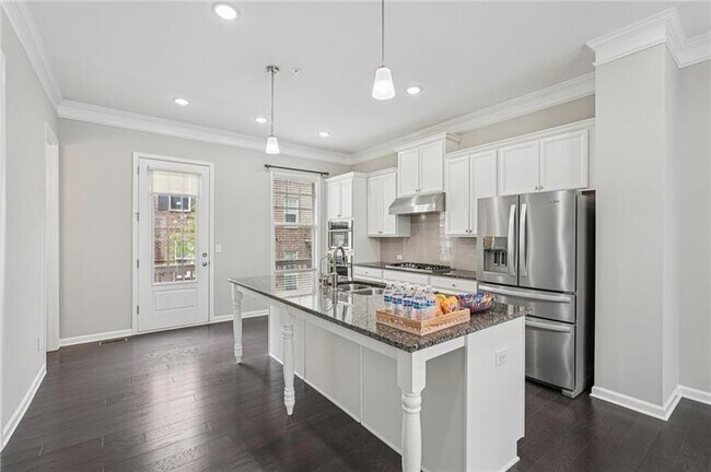 Building Photo - 741 Topsail Ln