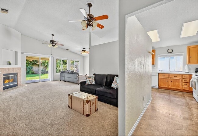 Building Photo - 82587 Delano Dr