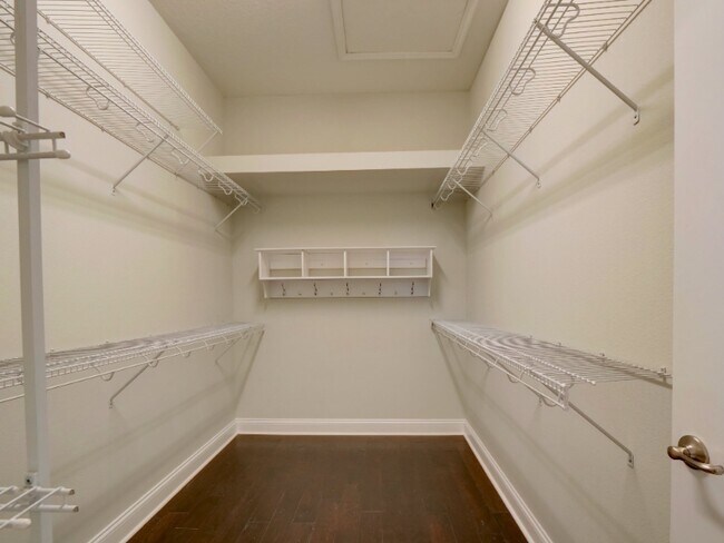 Building Photo - 9077 Neher St