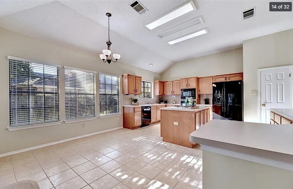 Building Photo - 3700 Rocky Ford Dr