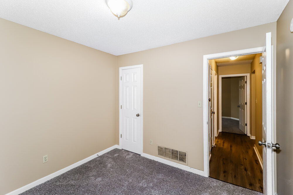 Building Photo - 50 Steffani Dr