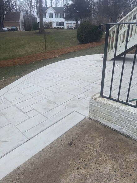 Building Photo - 5122 Lake Terrapin Dr