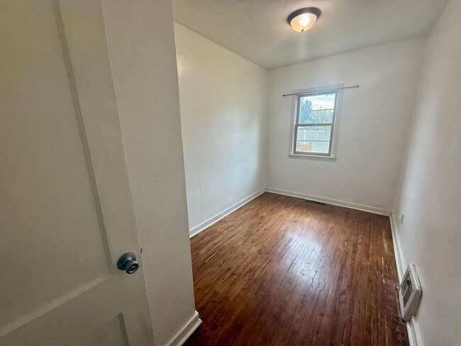 Building Photo - 3 Bed 1 Bath Single Family Home in Wausau ...