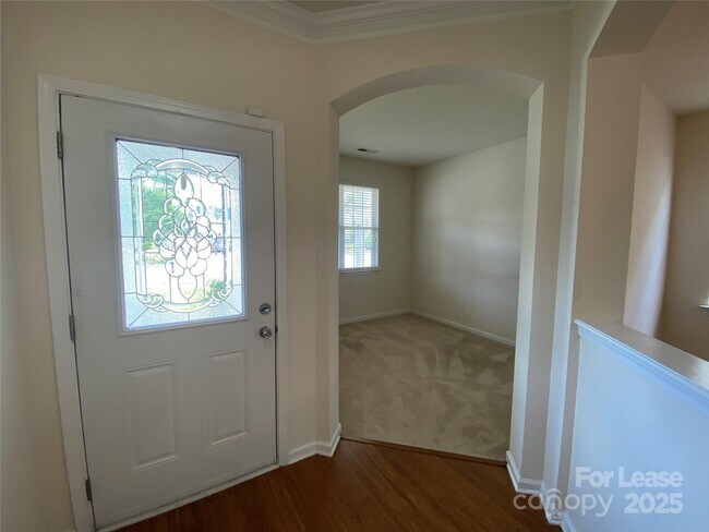 Building Photo - 6512 Manitoba Ln