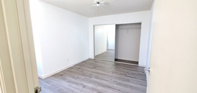 Building Photo - 1133 Waimanu St