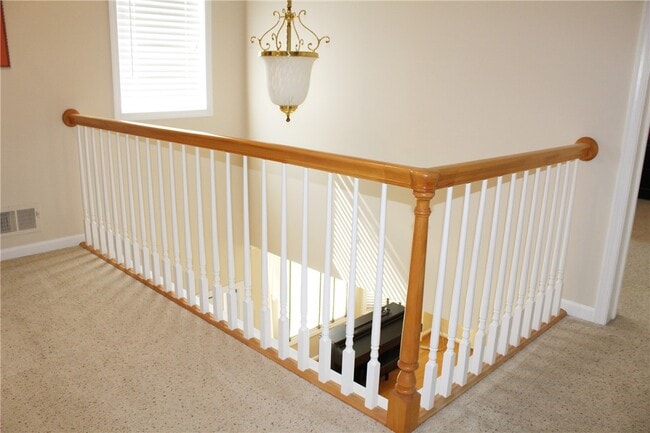 Building Photo - 121 Brittany Cir