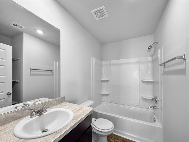 Building Photo - 1211 Clydesdale Dr