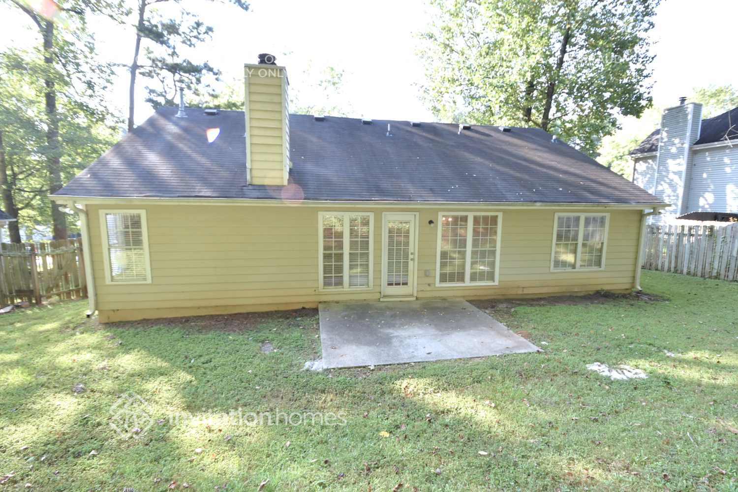 Building Photo - 2825 Maple Vista Ln SW