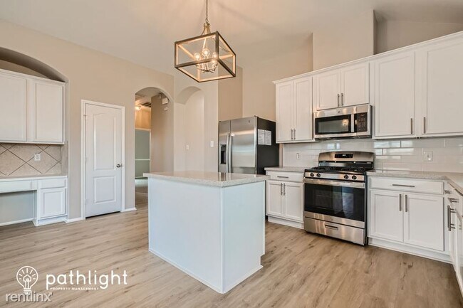 Building Photo - 3 br, 2 bath House - 6204 Hubbell Dr UNIT