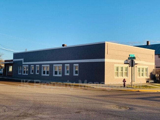 Primary Photo - 1500 Smelter Ave