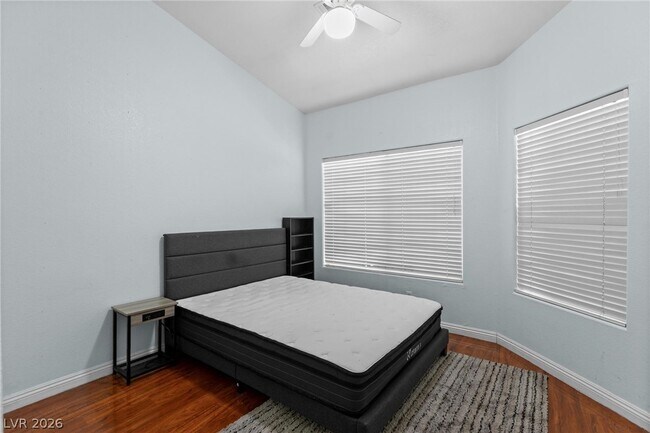 Building Photo - 5141 Eldora Ave