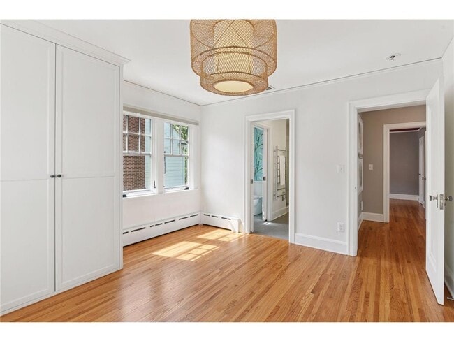 Building Photo - 3933 Zenith Ave S