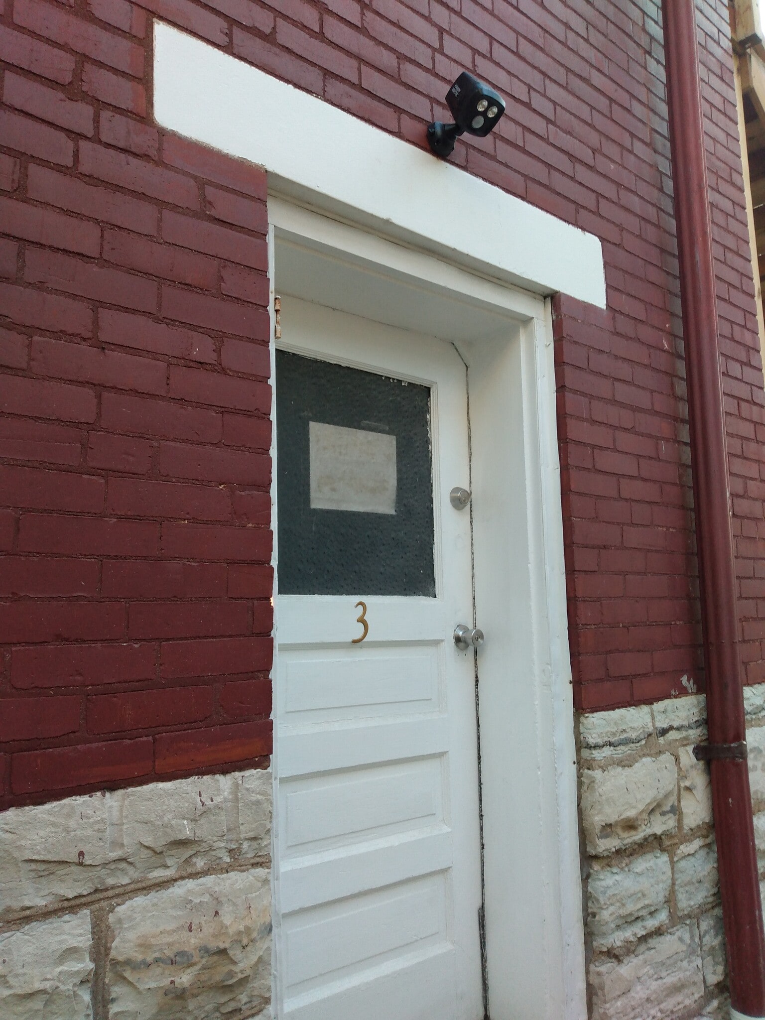 Building Photo - 4413 Floral Ave