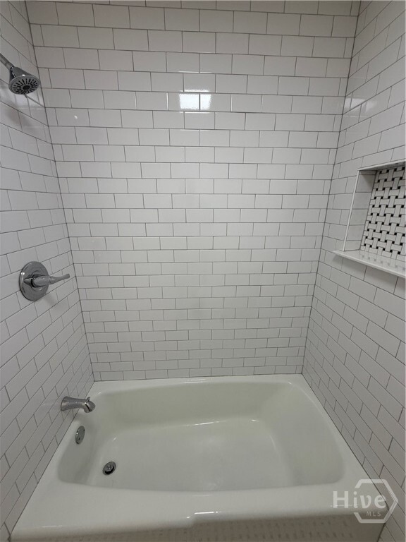 Building Photo - 185 Landor Dr