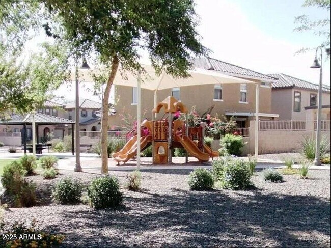 Building Photo - 7709 S 63rd Dr