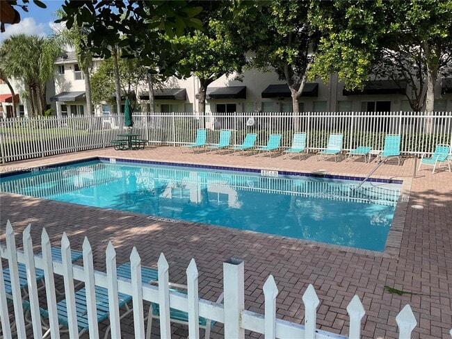 Building Photo - 2991 NW 30th Pl