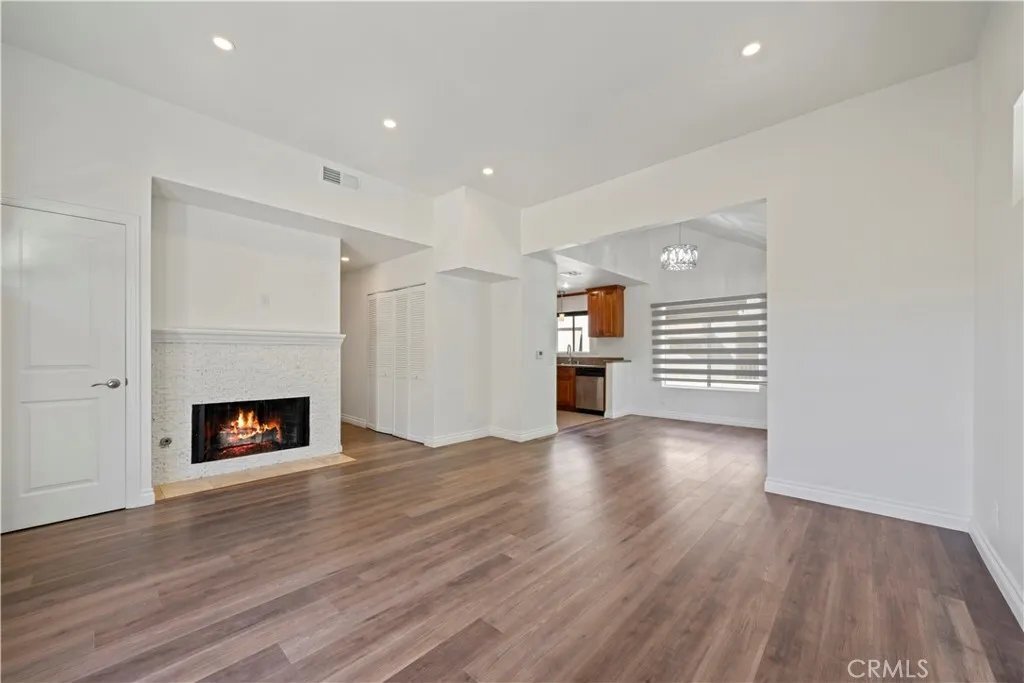 Building Photo - 12411 Osborne St