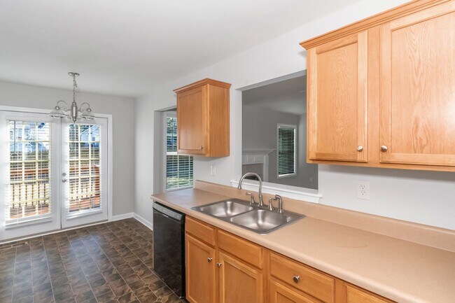 Building Photo - 202 Millpond Pkwy