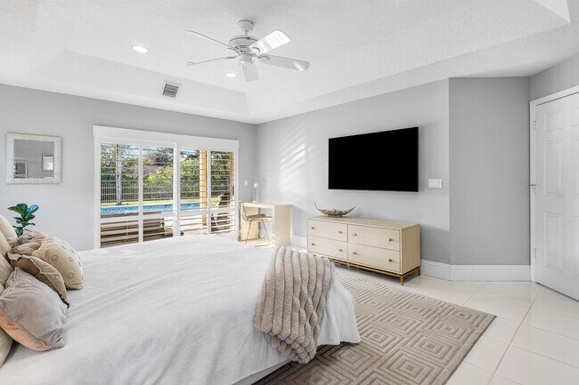 Building Photo - 20376 Hacienda Ct