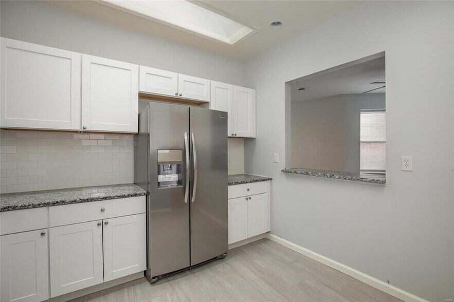Kitchen - 6038 Westminster Pl