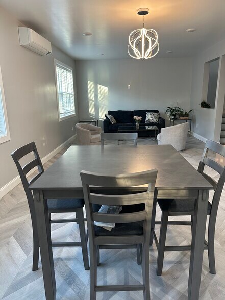 Building Photo - 205 Hudson St