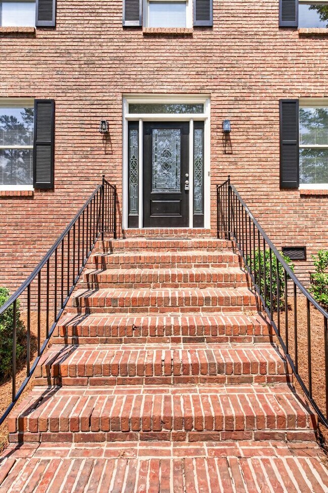 Building Photo - Beautiful home in Spring Valley