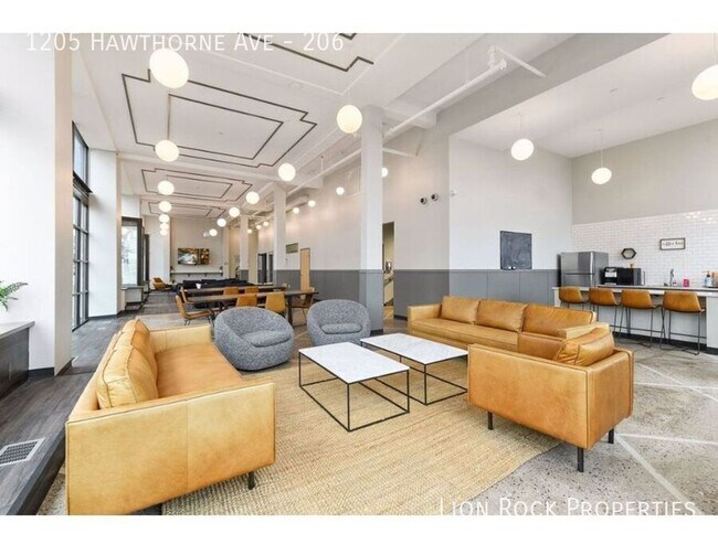 Building Photo - 1205 Hawthorne Ave
