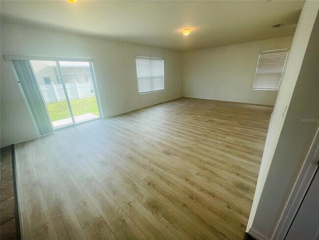 Building Photo - 16616 Broadford Ln