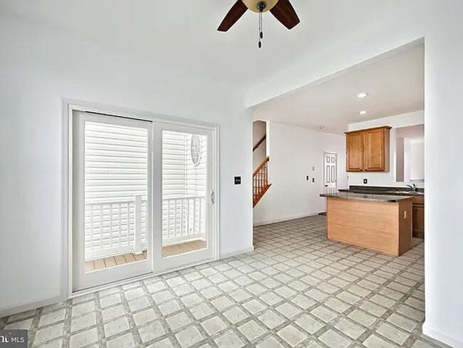 Building Photo - 1193 Ledge Dr