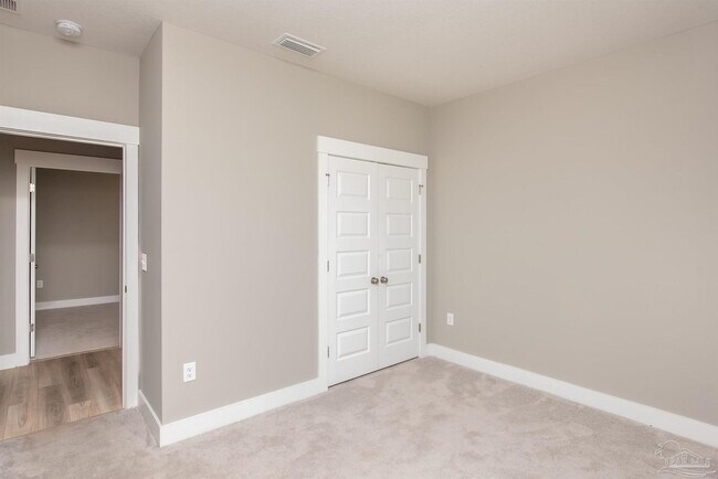 Building Photo - 240 Camellia Dr