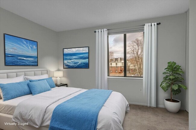 Building Photo - 3 Trolley Crossing Ln