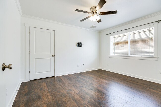 Building Photo - COMING AUGUST 2026 | Beautiful 3-Bedroom Home in the Bluffs Neighborhood!