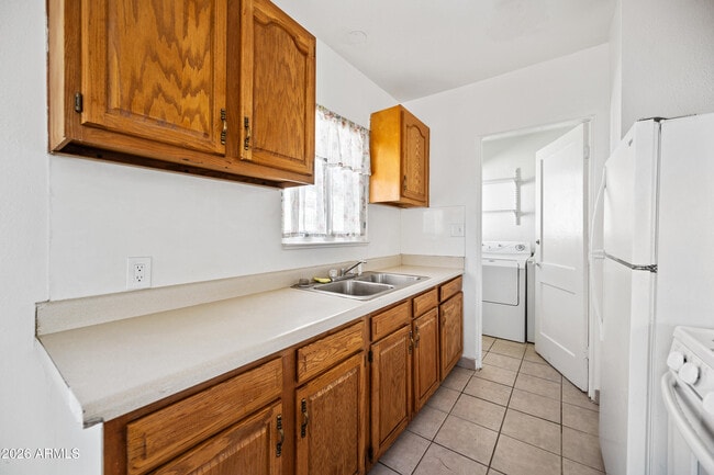 Building Photo - 3903 N 12th St