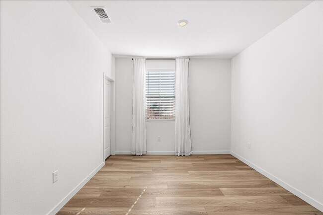 Building Photo - 10109 Al Meraz Dr