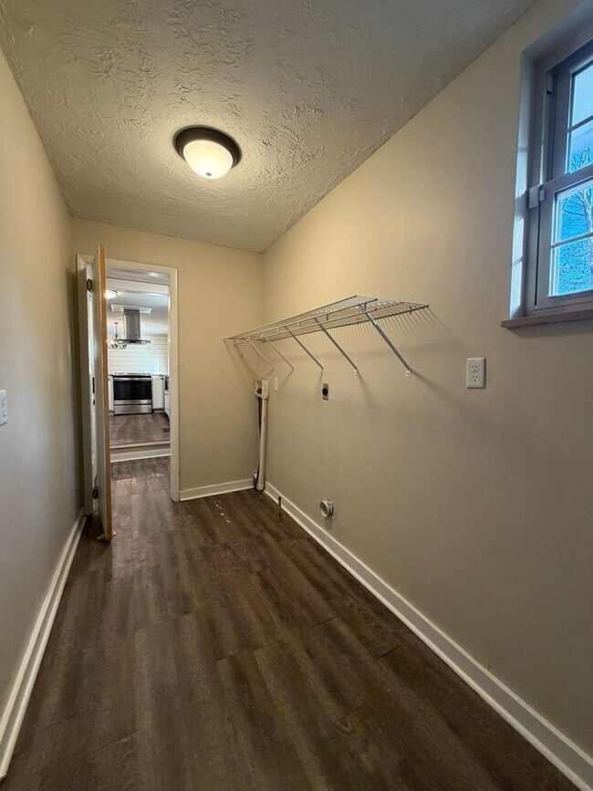 Building Photo - 1046 Tennessee Hills Dr