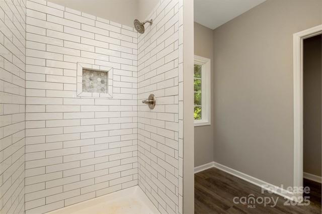 Building Photo - 324 N Milford Dr