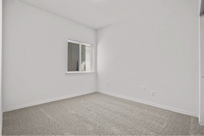 Building Photo - 629 Paseo Modesto Dr