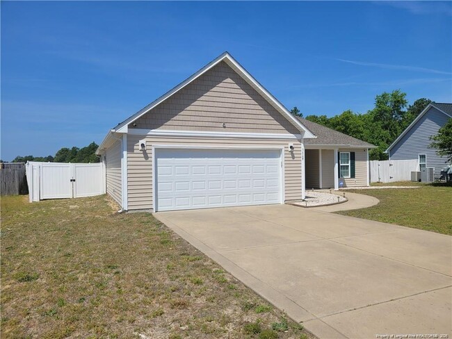 Building Photo - 3608 Crosswinds Dr