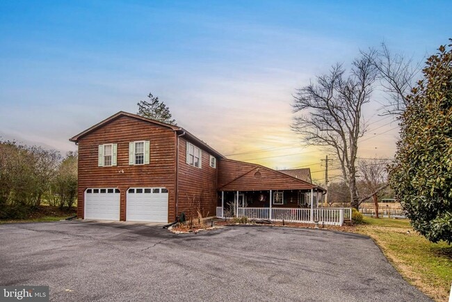 Building Photo - 2743 Rutland Rd