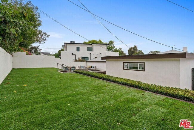 Building Photo - 5192 Orange Pl