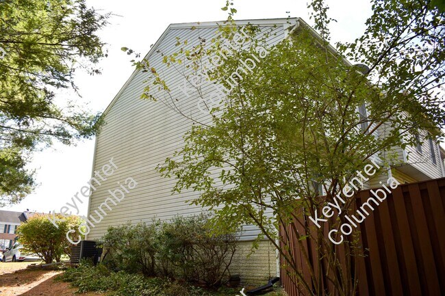 Building Photo - Peaceful Living in Southfield – Beautiful Nottingham Home on a Cul-de-Sac