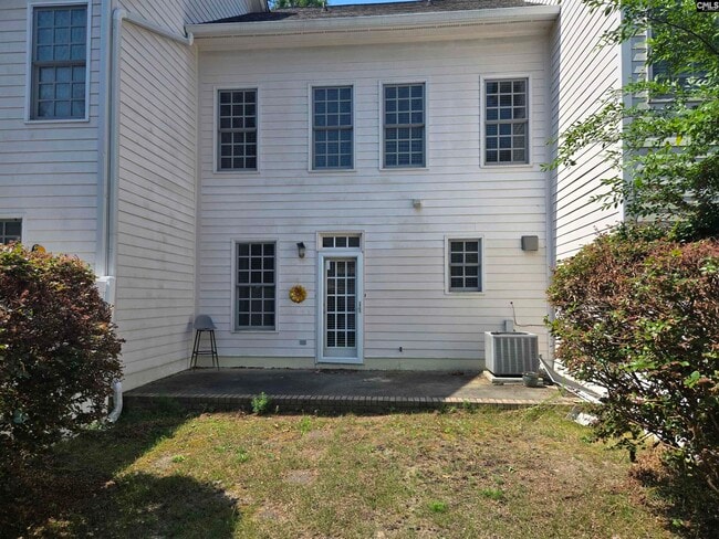Building Photo - 301 Long Pointe Ln