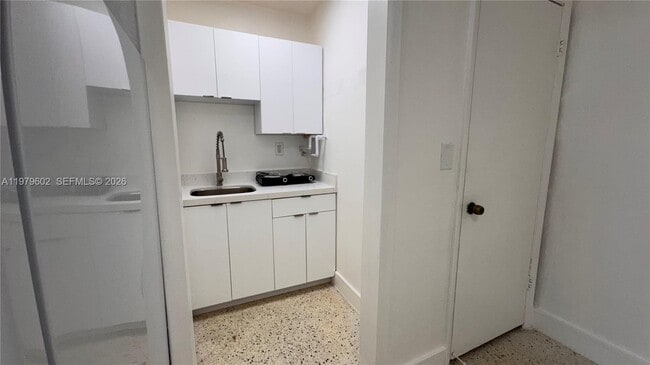 Building Photo - 50 Flagami Blvd